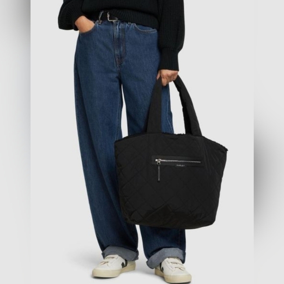 Varley Womens Amos Black Reversible Quilted Tote NWT - Picture 2 of 7